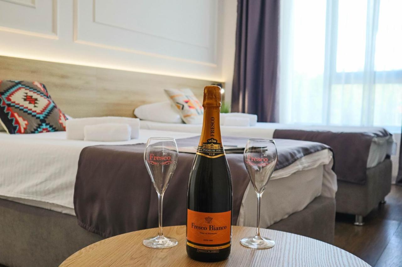 Hotel Dijana ปิโรต์ ภายนอก รูปภาพ