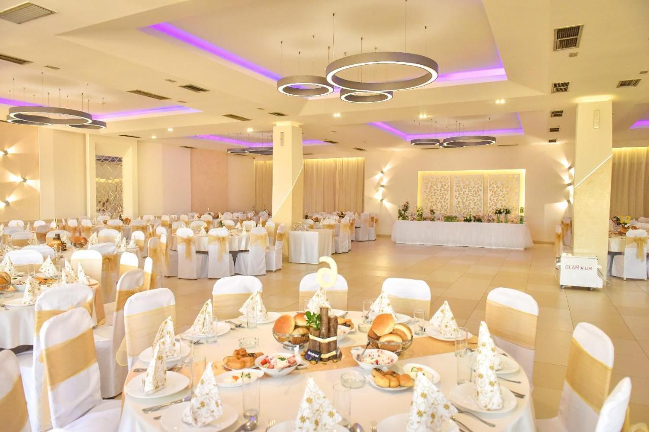 Hotel Dijana ปิโรต์ ภายนอก รูปภาพ