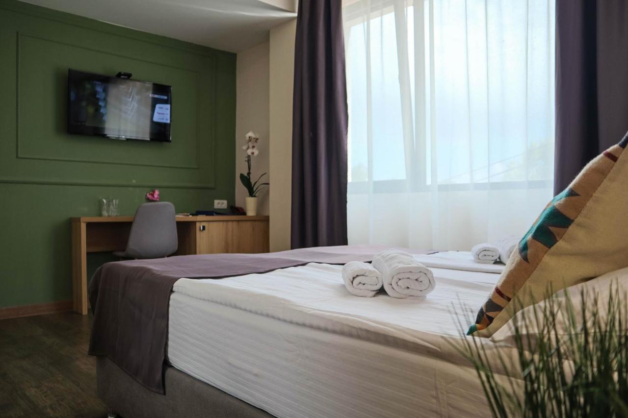 Hotel Dijana ปิโรต์ ภายนอก รูปภาพ
