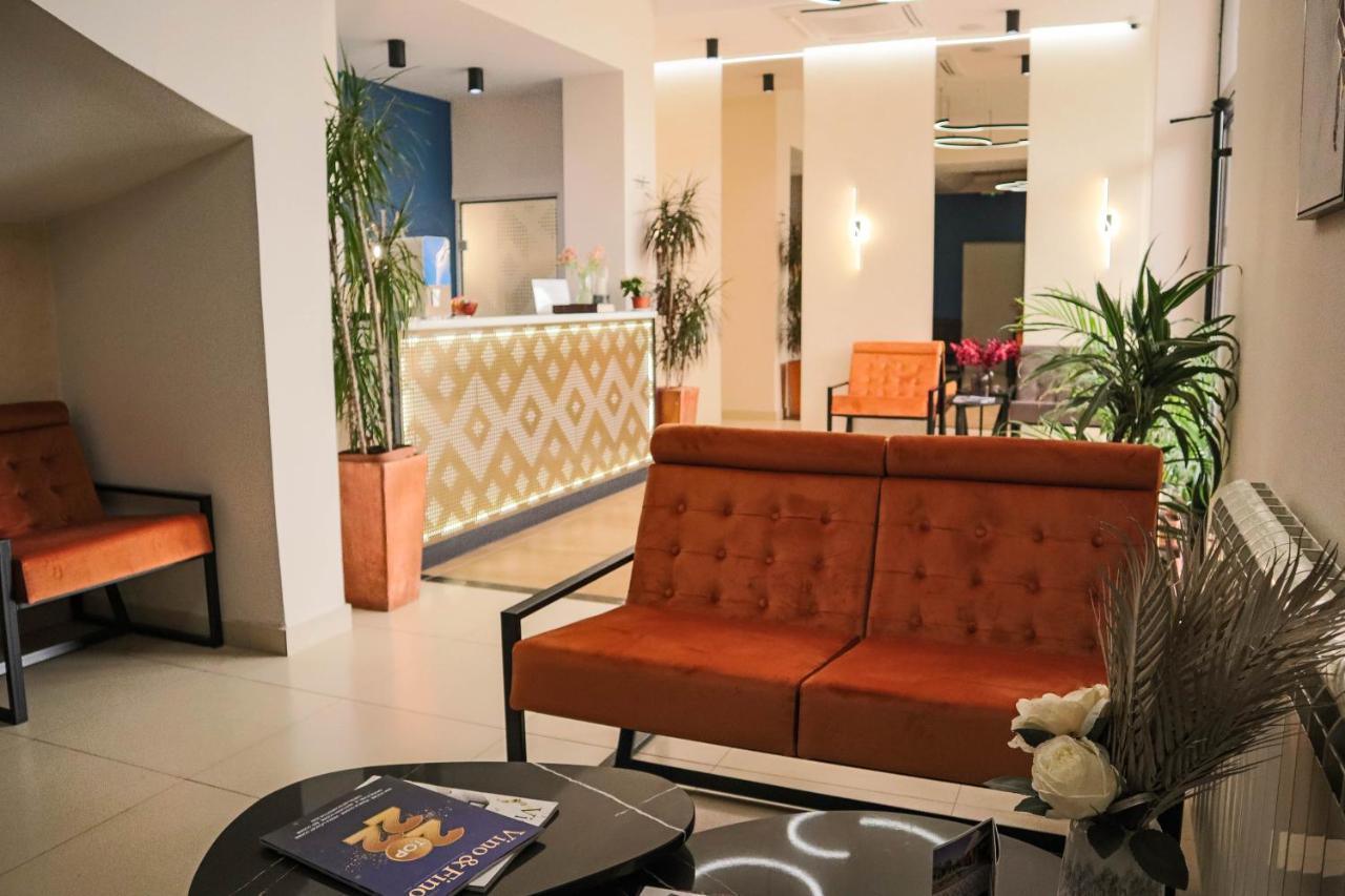 Hotel Dijana ปิโรต์ ภายนอก รูปภาพ