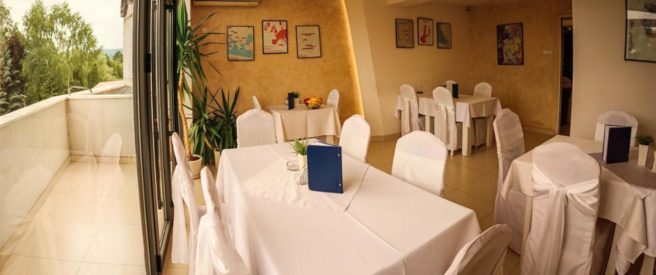 Hotel Dijana ปิโรต์ ภายนอก รูปภาพ